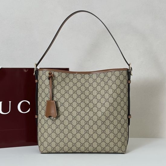 Gucci Leather Shoulder Bag 847452