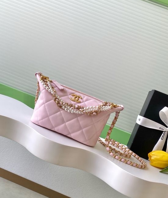 Chanel 26C Pearl Chain Lunch Box Bag AS5898