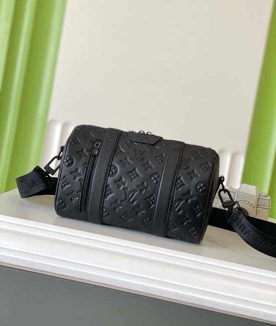 Louis Vuitton LV CITY KEEPALL Leather M26750