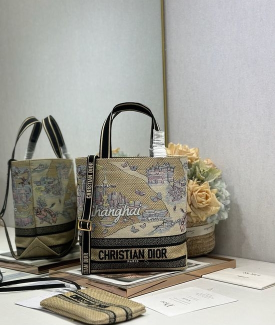Christian Dior CD City Postcard Embroidery Handbag 1288
