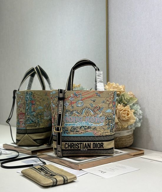 Christian Dior CD City Postcard Embroidery Handbag 1288