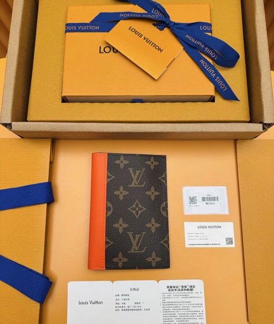 Louis Vuitton LV Monogram Macassar Passport Cover M82863