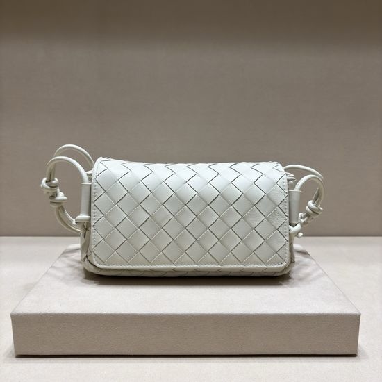 Bottega Veneta BV Versatile Crossbody Clutch Bag 3008