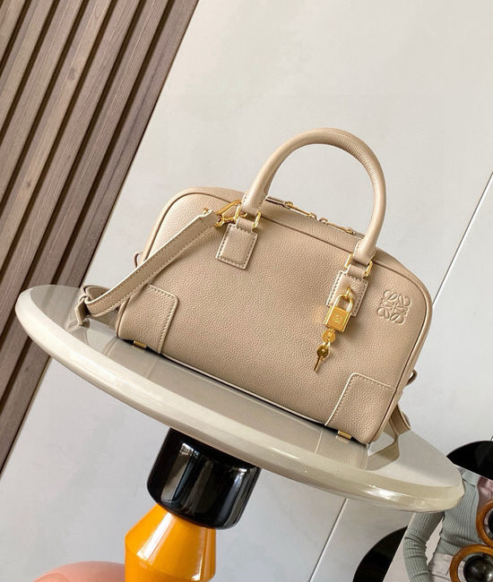 Loewe Amazona 23 Nappa Calfskin Handbag 9078