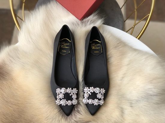 Roger Viver Silk Upper Rhinestone Buckle Comfortable Elegant Dress Shoes