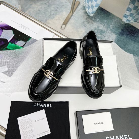 Chanel Comfortable Leather Loafers with Metal Logo Decor
