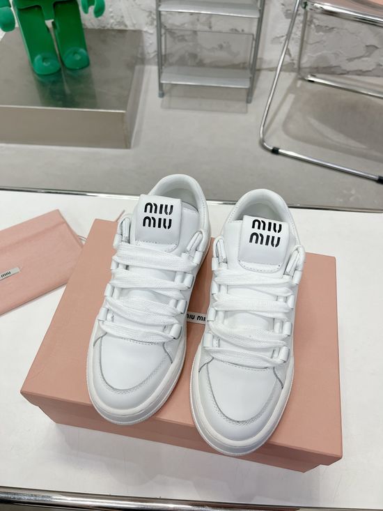 Miu Miu Vintage Distressed Leather Upper Soft Comfortable Daily Sneakers