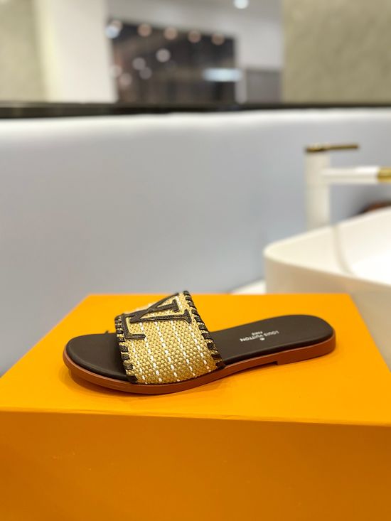 Louis Vuitton Low Heel Leather Thong Sandals With Metal Accent