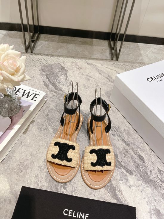 Celine Vintage Closed Toe Casual Cowhide Sandals