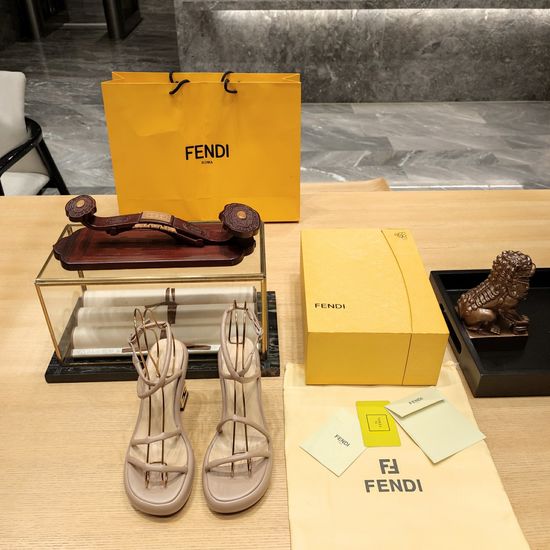Fendi Premium Leather Upper Elegant Block Heel Fashion Sandals