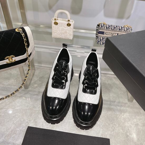 Chanel Chain Decor Lace Up Thick Sole Comfortable Loafers