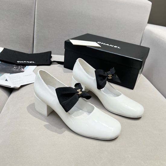 Chanel Bow Decorated Patent Leather Comfortable Mary Jane Shoes