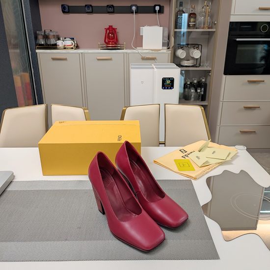 Fendi Premium Leather Chunky Heel Elegant Daily Comfortable Footwear