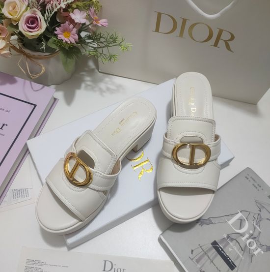 Christian Dior Hollow Out Flat Sandals Metal Decor Patent Leather Upper