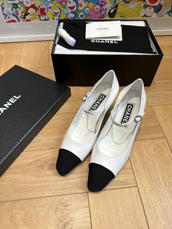 Chanel Pointed Toe Stiletto Embellished Leather Dress Shoes
