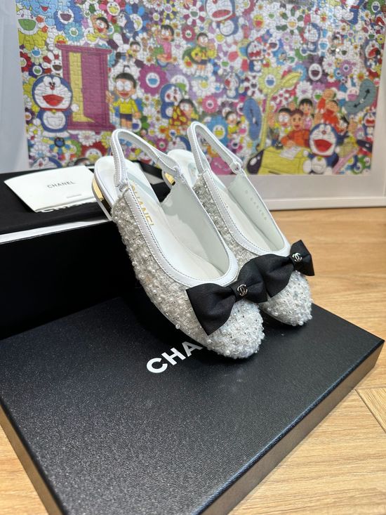 Chanel Soft Pearl Decorated Comfortable Leather Casual Flats