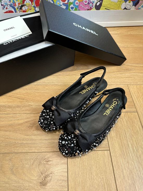 Chanel Soft Pearl Decorated Comfortable Leather Casual Flats