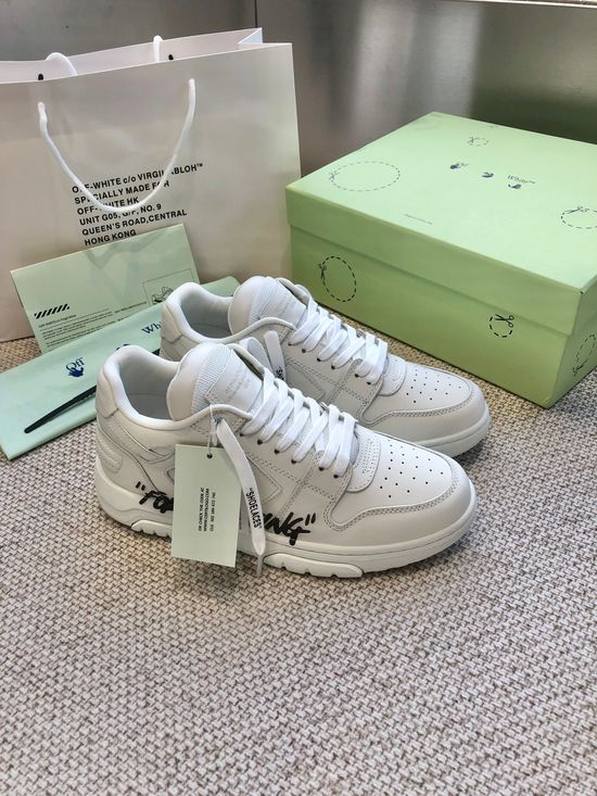 Fendi Premium Casual Comfortable Leather Sneakers With Durable Sole