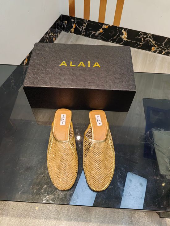 Alaia Elegant Heart Decoration Mesh Casual Flat Shoes