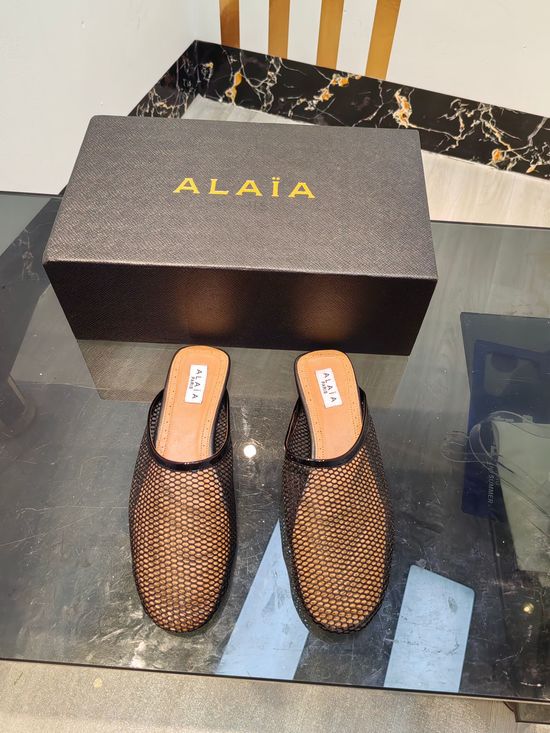 Alaia Elegant Heart Decoration Mesh Casual Flat Shoes