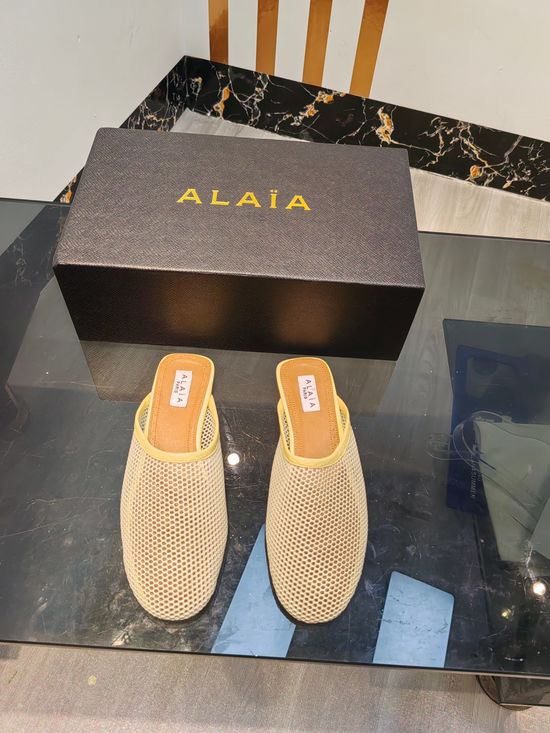 Alaia Elegant Heart Decoration Mesh Casual Flat Shoes