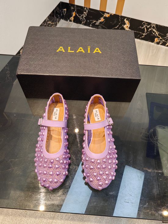 Alaia Elegant Heart Decoration Mesh Casual Flat Shoes
