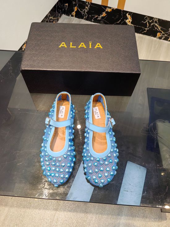 Alaia Elegant Heart Decoration Mesh Casual Flat Shoes