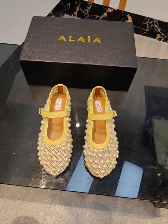 Alaia Elegant Heart Decoration Mesh Casual Flat Shoes