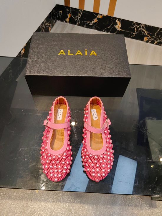 Alaia Elegant Heart Decoration Mesh Casual Flat Shoes