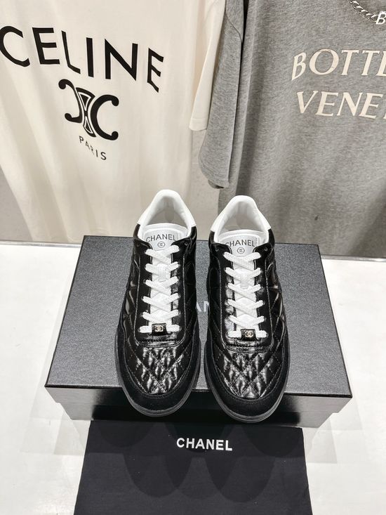 Chanel Quilted Leather Upper Casual Lightweight Sneakers