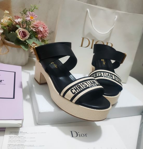 Christian Dior Hollow Out Flat Sandals With Metal Logo Buckle