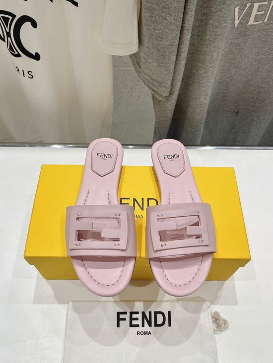 Fendi Hollow Carved Flat Slide Sandals Genuine Leather Outsole Footwear