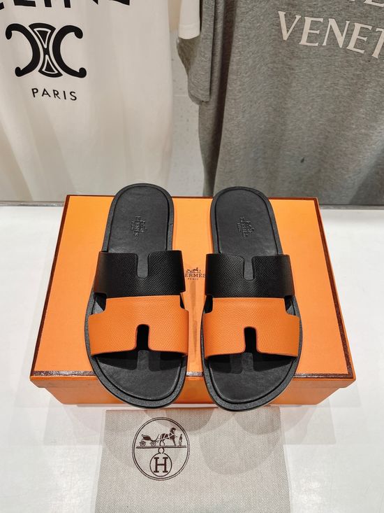 Hermes Premium Flat Beach Slides with Soft Lining and Leather Sole