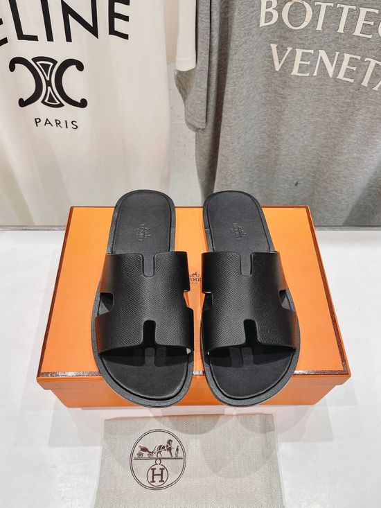 Hermes Premium Flat Beach Slides with Soft Lining and Leather Sole