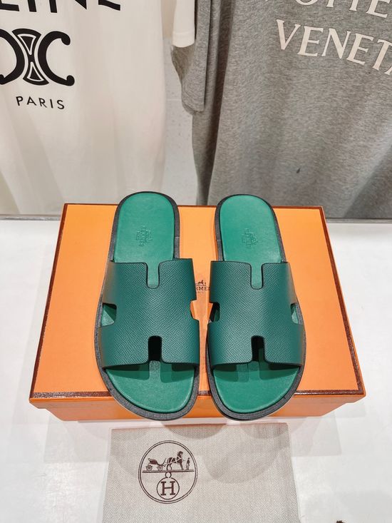 Hermes Premium Flat Beach Slides with Soft Lining and Leather Sole