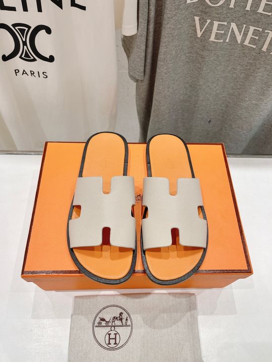 Hermes Premium Flat Beach Slides with Soft Lining and Leather Sole