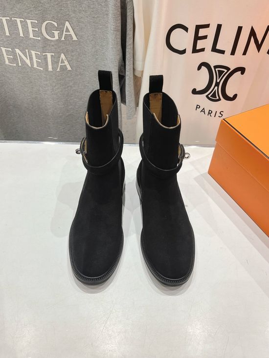 Hermes Elegant Chelsea Style Short Boots with Premium Leather