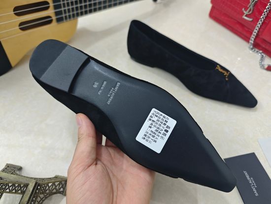 Yves Saint Laurent Flat Patent Leather Sole Casual Loafers