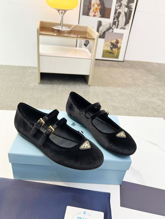Prada Velvet Upper Classic Loafer Casual Leather Lined Daily Shoes