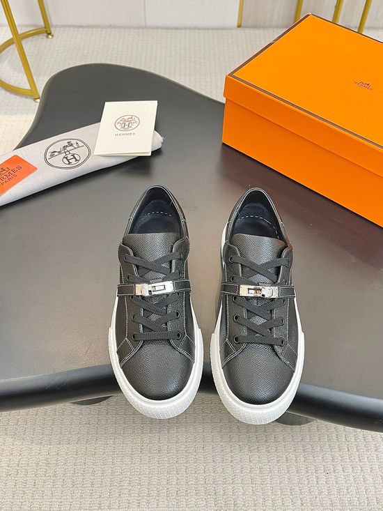 Hermes Elegant Classic Buckle Leather Flat Casual Shoes