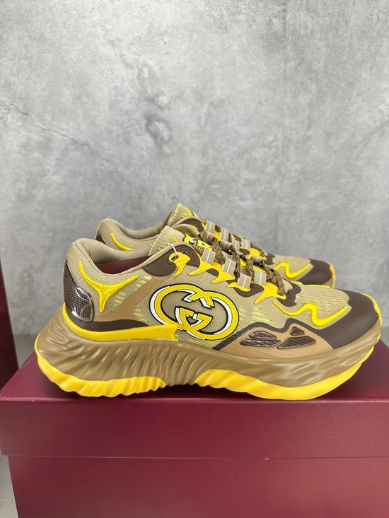 Gucci Wavy Pattern Casual Sneakers with 3D Decorative Accents