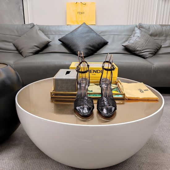 Fendi Elegant Hollow Out Metallic Heel Sequin Dress Shoes