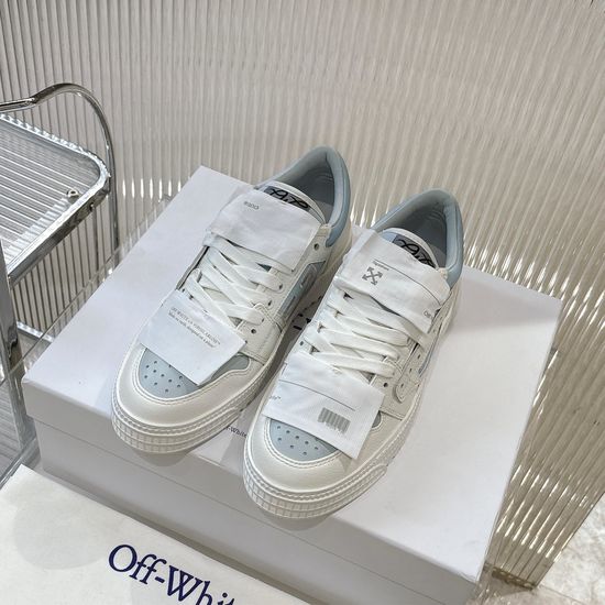 Fendi Classic Casual Sneakers Premium Leather Upper Non-slip Rubber Sole