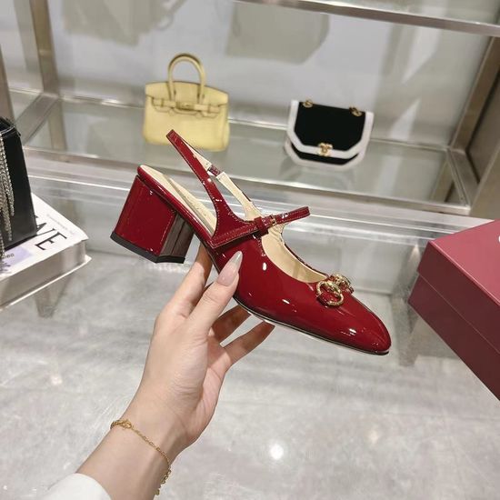 Gucci Classic Patent Leather Pumps with Metal Buckle