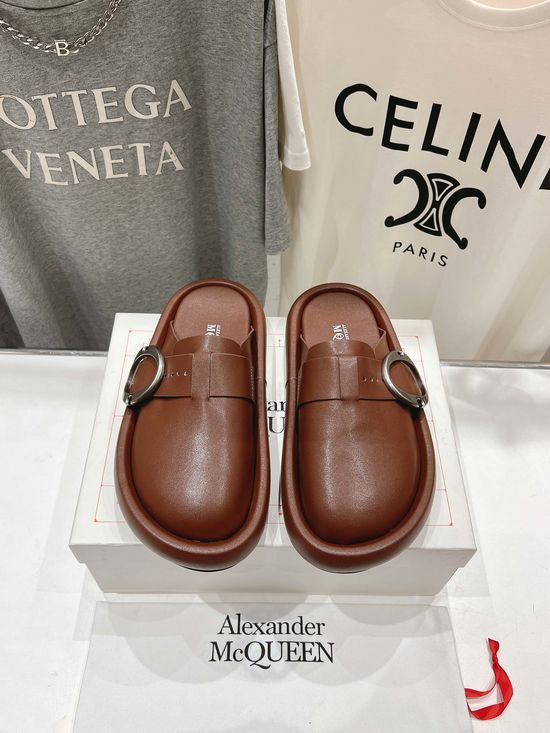 McQueen Vintage Thick Sole Clogs With Buckle Comfortable Non-slip Shoes