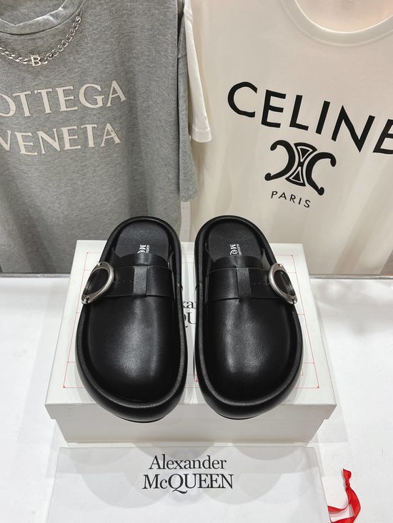 McQueen Vintage Thick Sole Clogs With Buckle Comfortable Non-slip Shoes