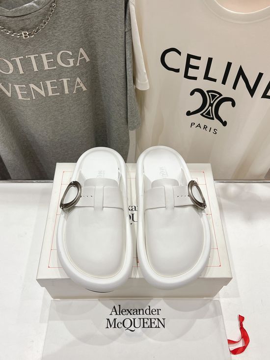 McQueen Vintage Thick Sole Clogs With Buckle Comfortable Non-slip Shoes