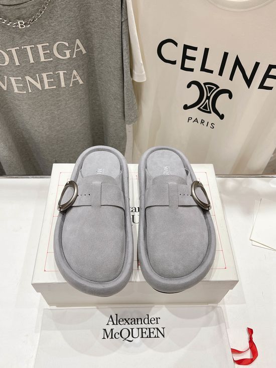 McQueen Vintage Thick Sole Clogs With Buckle Comfortable Non-slip Shoes