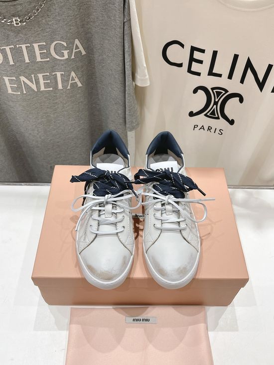 Miu Miu Vintage Lace-up Casual Leather Sneakers Comfortable All-match Shoes