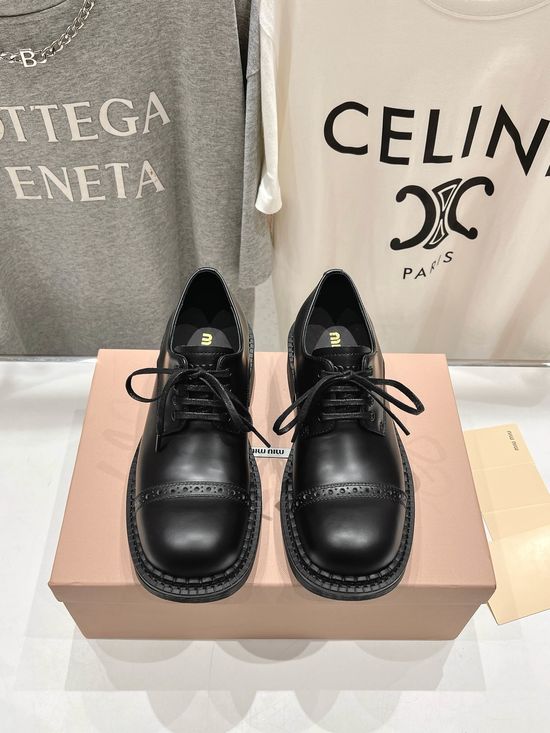 Miu Miu Classic Brogue Lace Up Comfortable Leather Loafers
